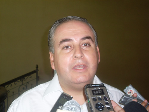 Raúl Jiménez Cárdenas, en la silla de espera